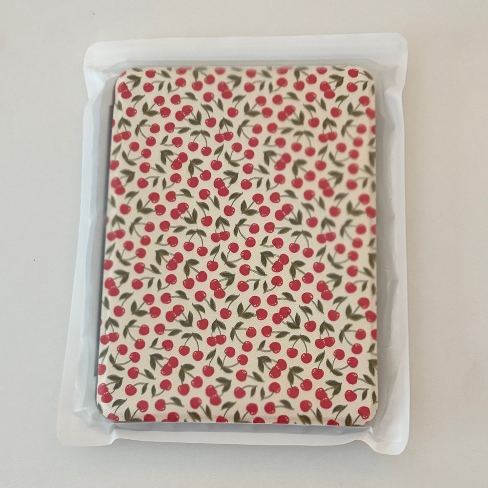 Cherry Pattern eBook Reader Sleeve - Cream & Red